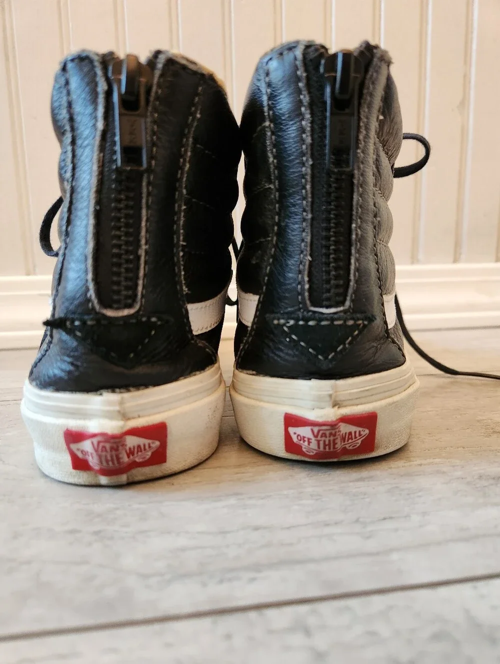 Vans SK8 Slim Hi Black Leather Sneakers w/Leopard Liner Women Sz 7-Men Sz 5.5